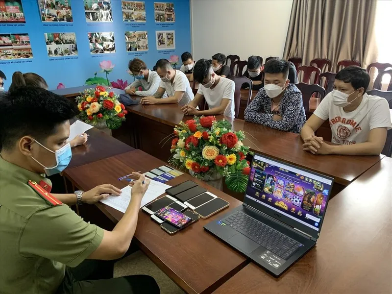 Cổng game 68gamebai bị sập, bị công an bắt - Tin giật gân nhất bây giờ 2 Sân chơi giả mạo 68 game bài đã bị bắt do vi phạm